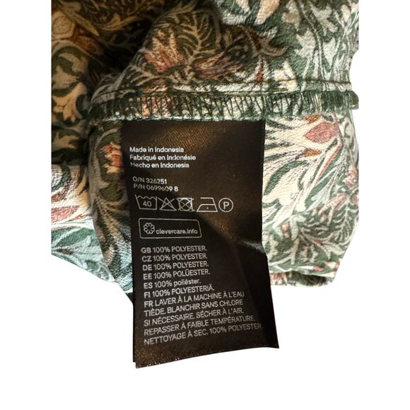 Morris & Co x H&M Dress | Green Floral Print | Bell Sleeve Tie Detail | Size 6 - Picture 8 of 8